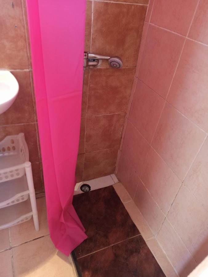 Estudio A Pie De Playa Con Bano Y Cocina Privados Apartment Algeciras Bagian luar foto