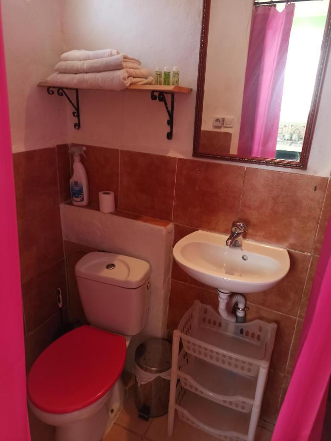 Estudio A Pie De Playa Con Bano Y Cocina Privados Apartment Algeciras Bagian luar foto